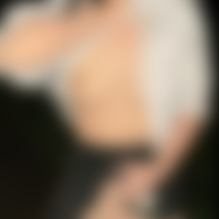 野外で身体がアップかつ鮮明に映っている画像です！
美肌っぽい笑
こちらも同じく今週か来週に動画にしますのでお楽しみに