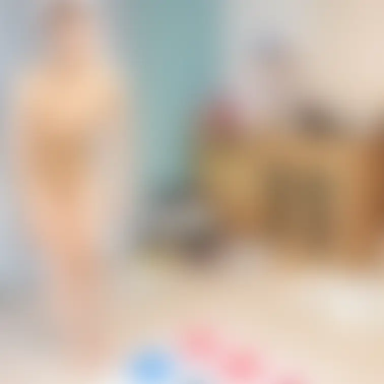 りこの豪邸全裸パーティーでの一コマ。これから一人ツイスターに挑みます。審査通りやすくなったんで、モザイク少し小さくしまし
