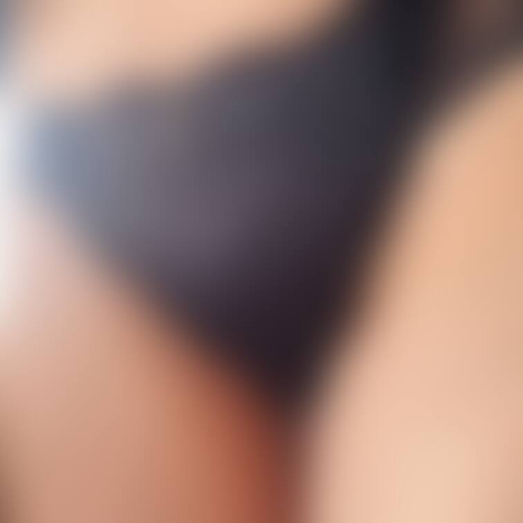 近過ぎるパンツ画像いかがでしょうか^_^