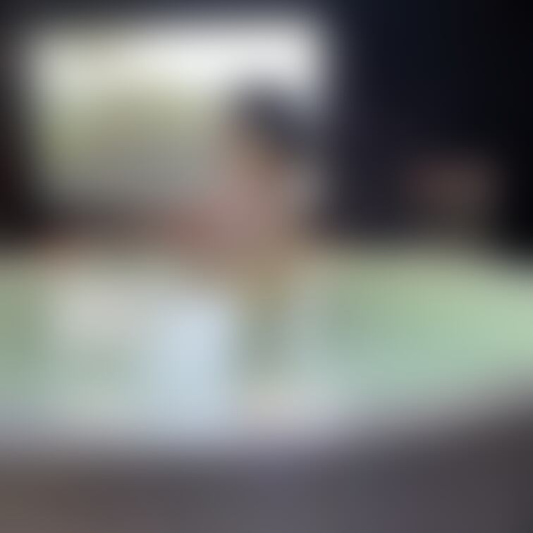 写真の真ん中のところに、
緑の妖精みたいのが映ってるの、
なんか神秘的じゃないですか？🧚

わたしも妖精になれそ