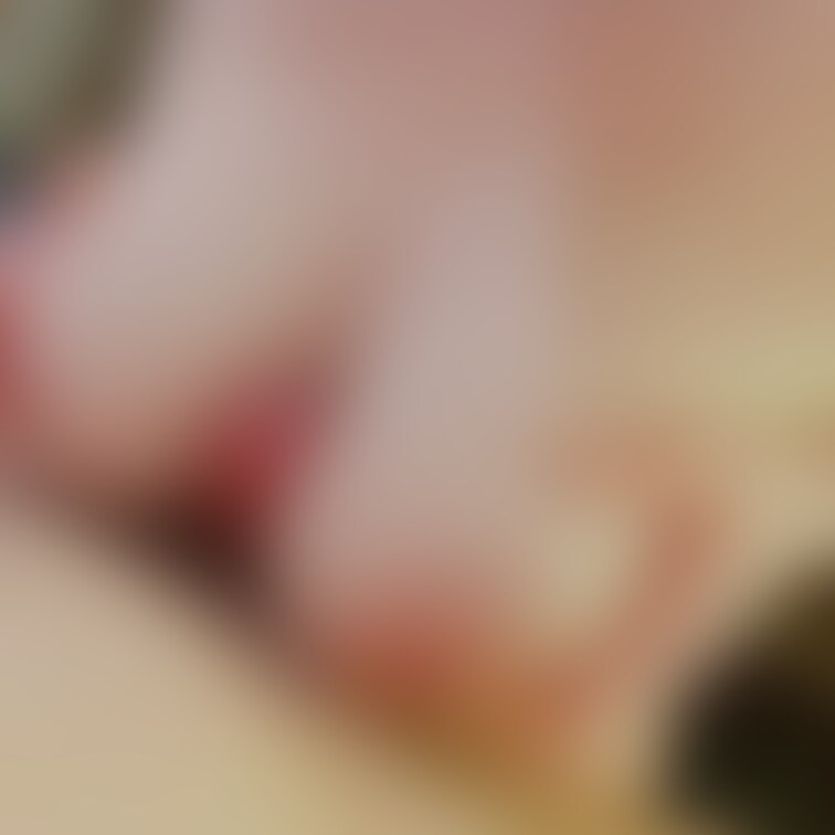 マゾ堕ち人妻ユカさん。
旦那とはセックスレスにもかかわらず毎回の中出し妊娠懇願。精子が残ったまま帰りその日だけは旦那に