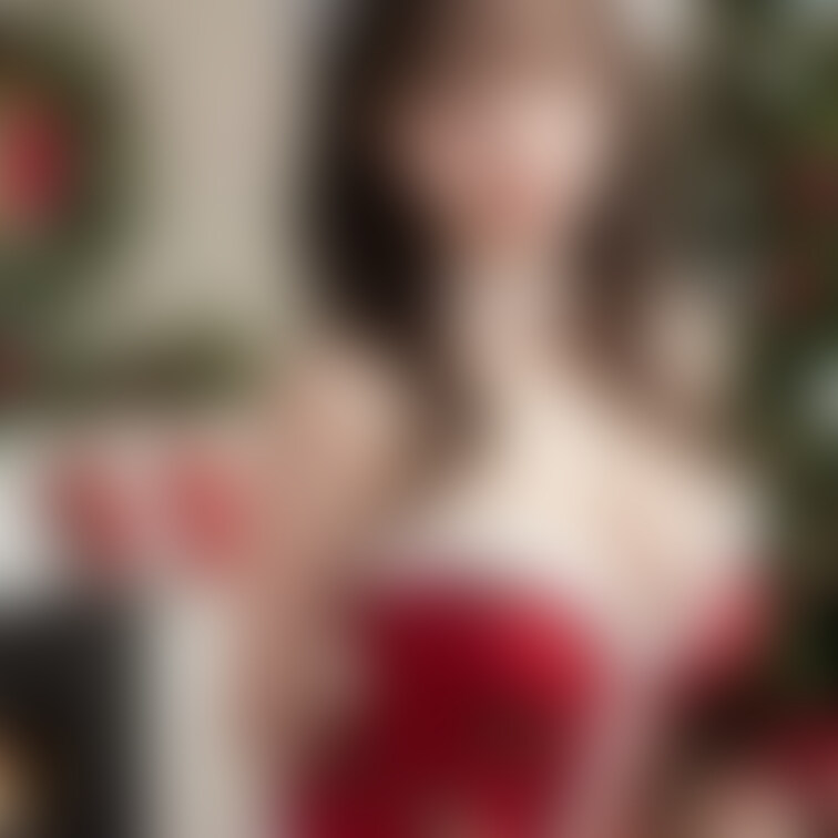 [December 22, 2024 part2]
サンタコスだよ🥰💝
写真80枚あるの🤗💓
いっぱいあるからお気