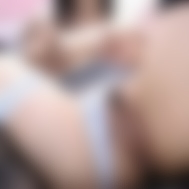 ディルド抜いた後は濃い白濁汁がこんにちはしてました♡