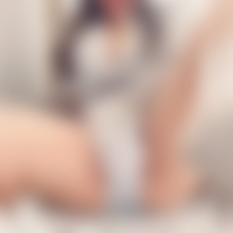 舌出し(目鼻薄モザ・口元あり