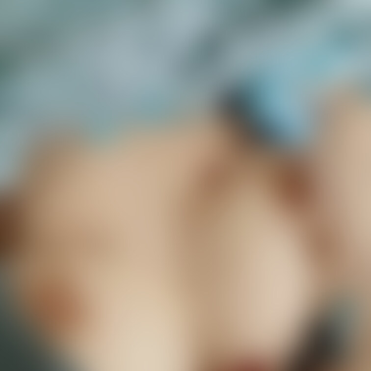 療養してても乳はでかい🙄🙄🙄🙄🙄🙄