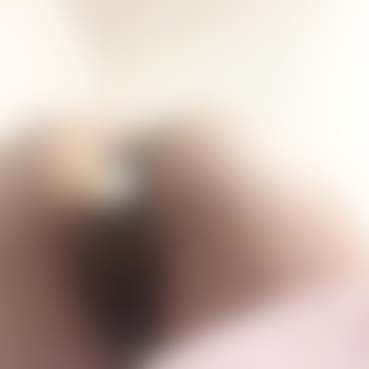 膣トレ用のボールを半分入れて→くぱぁってして→全部入った！
抜く時少し力が必要なんです…😓