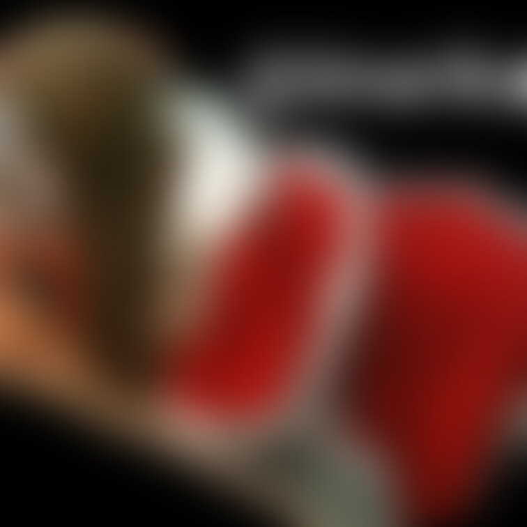 サンタコスでフェラチオ切り抜き画像。