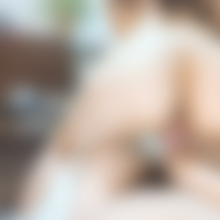 昨日載せた動画から、キャプチャ画像を4枚載せておきます😆
騎乗位のとき、奥さんが気持ちいいように自分で動いてるのですが