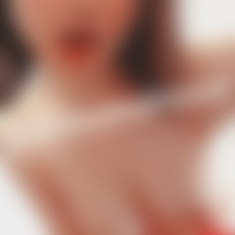 吸うやつで乳首吸ったら伸びて戻らなくなっちゃった。泣 もうやらない。