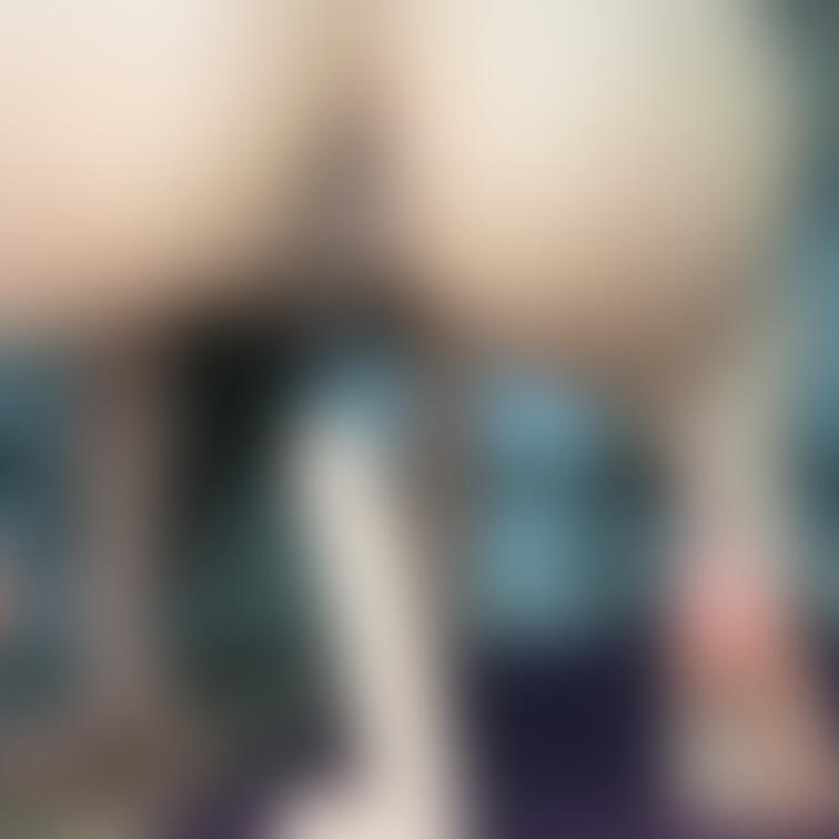 もう我慢できない....汗だくに運動した後そのままヨガマットの上で我慢できなくて後ろからディルドをぶち込み咥え込みオナニ