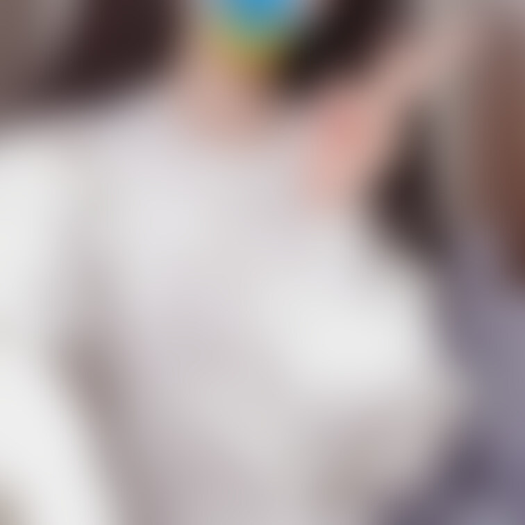 こんなの履いて大学行ったら興奮しちゃうかな