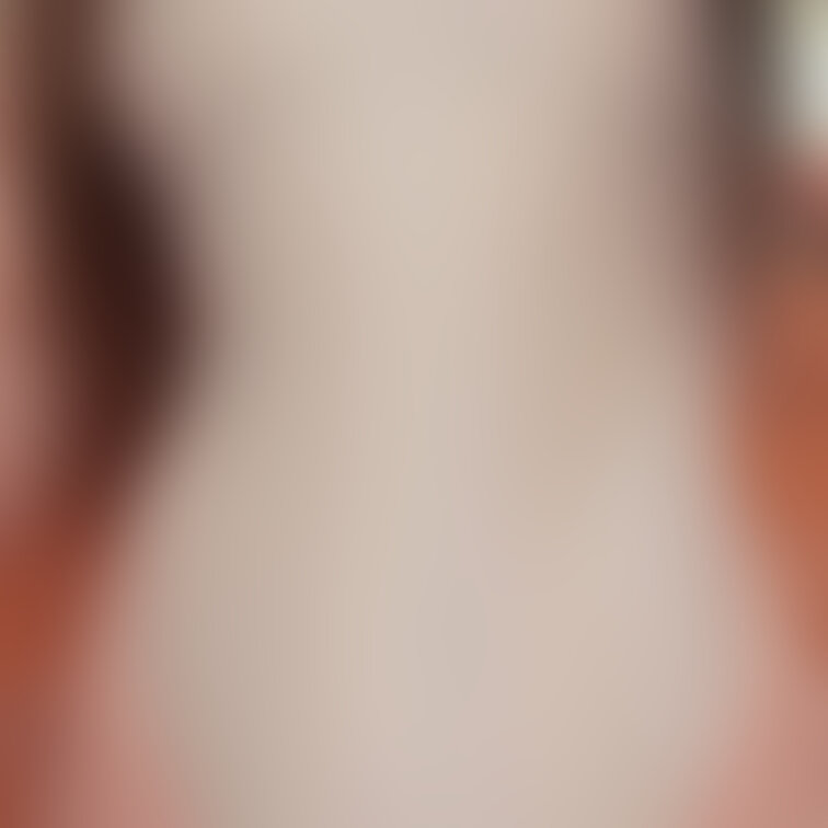 顔が見えないロマン🔞

いつもありがとうございます(((o(*ﾟ▽ﾟ*)o)))💕

白スクからうっすら見える乳