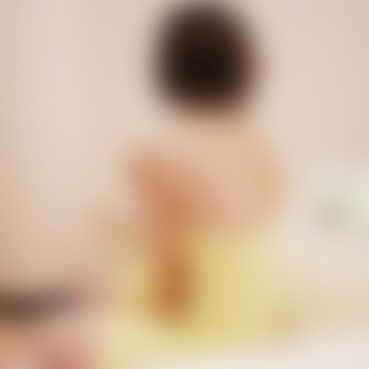 ３７才の美熟女ルカさん。２人も子持ち人妻ですが綺麗なスレンダー体形。エロ過ぎて旦那だけでは満足できないセックス依存症の淫