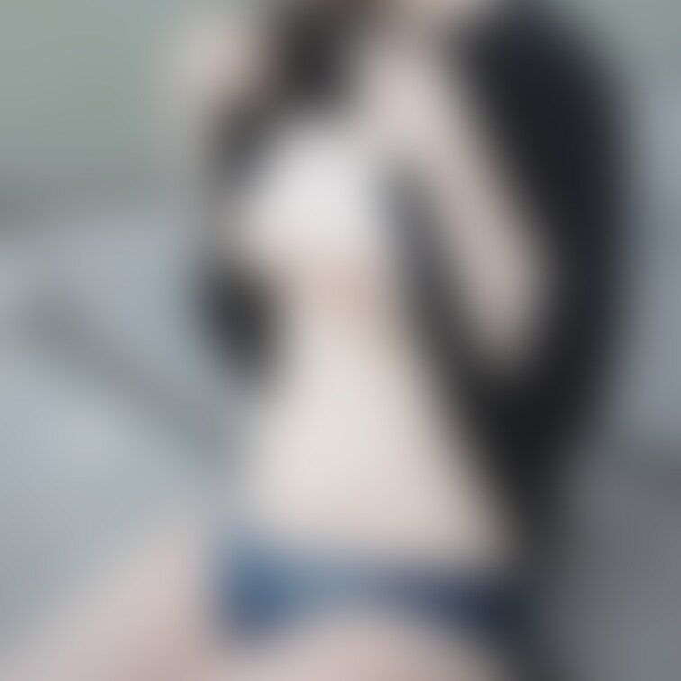 こんな時間に起きてて大変ですね！
目が覚める美乳を❤❤❤