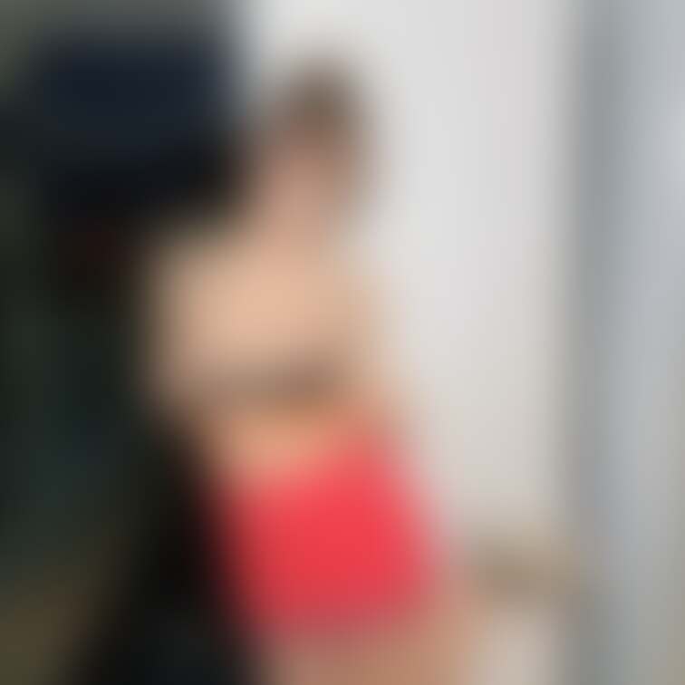 なおみの足すき？💕
5枚あるからスクロールして全部みてね😛