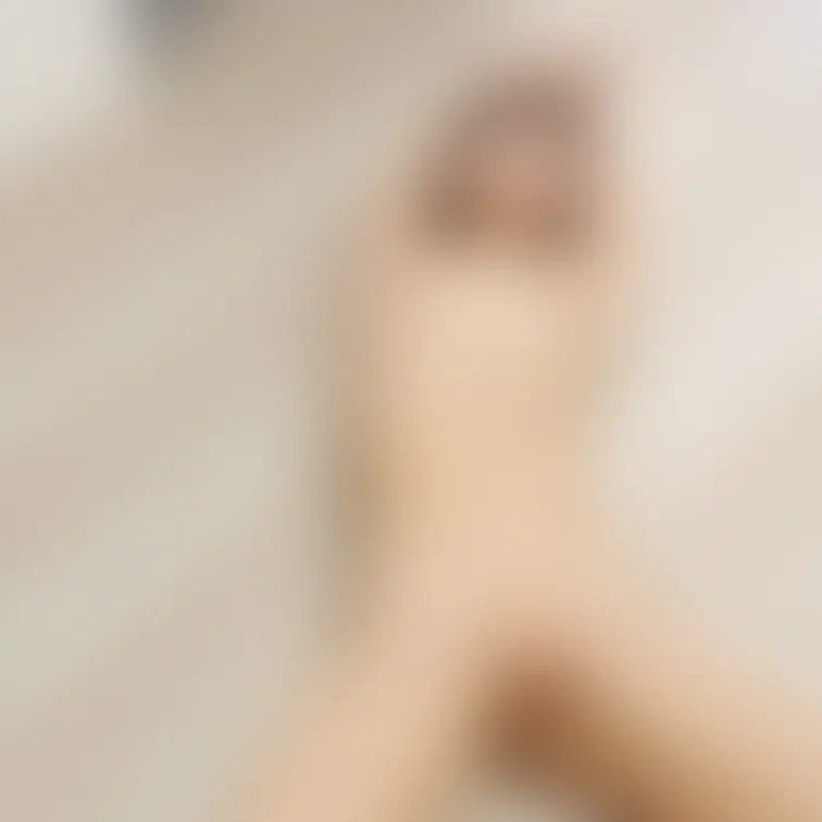 りんのはハメ撮り風ポーズ。完全に何もかも見えちゃってるのでモザイクかけます。毎回モザイクは最小になるようにしてます。