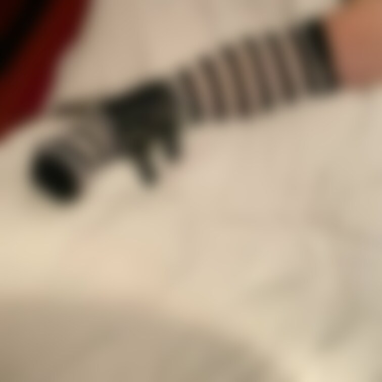先ずは電マでつんつくつん