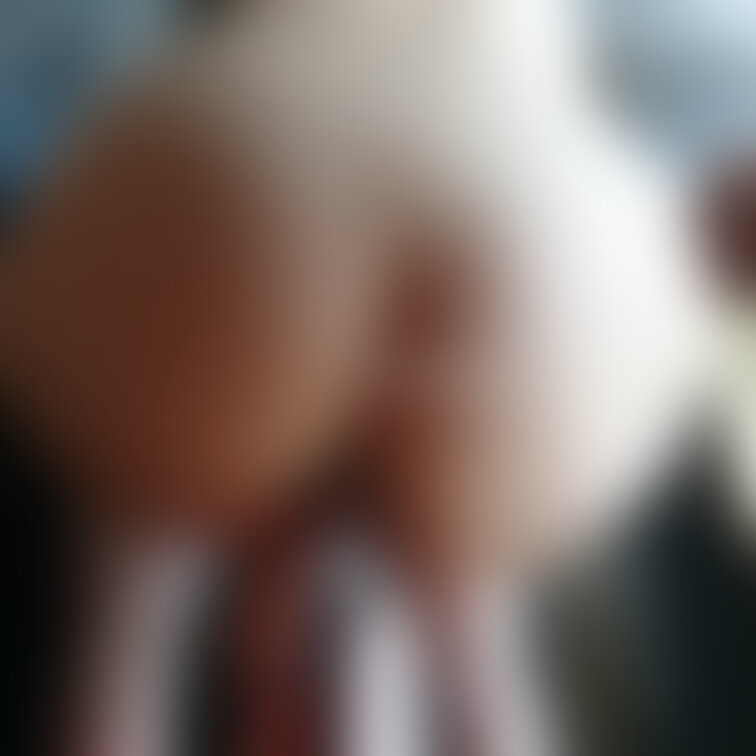 お尻が好きな人が多いみたいなのでこんなのどうでしょ〜?(^_^;)
アソコの中にシャンパンを注がれて
募集で来た