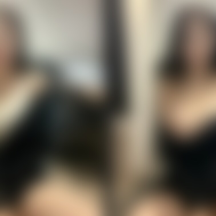 着衣と脱衣を並べた画像です。画像№371