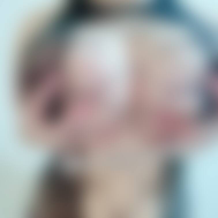 見えそうで見えない、、