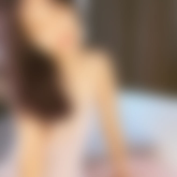 ちょっと目が覚めてきたかなぁ?🌞
あれれ、、???おっぱいこぼれてない、、、??