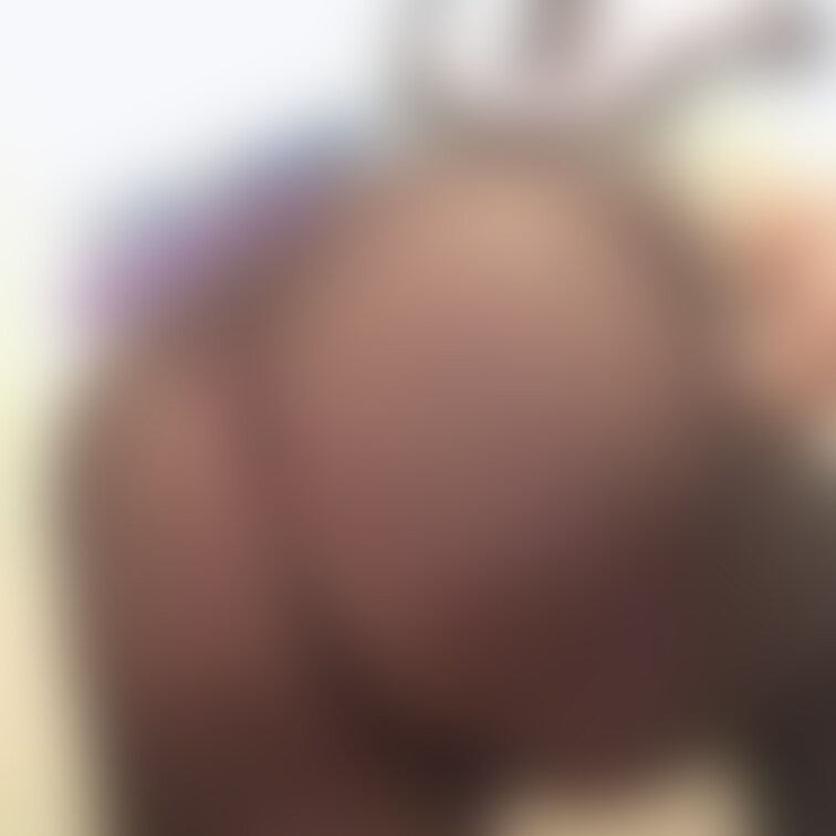 ストッキングにTバックな尻🍑
いやー本当に尻はぺったんこなんだよねー(笑)ぬりかべみたいな🤣
三枚目も六年前位に撮っ