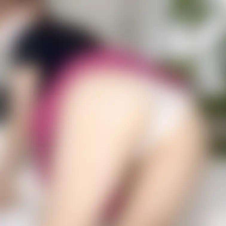 みんなはバックシースルーのパンティって好き？🍑

ゆうはフルバックの方が好きなんだけど 笑、
シースルーはお尻ライ