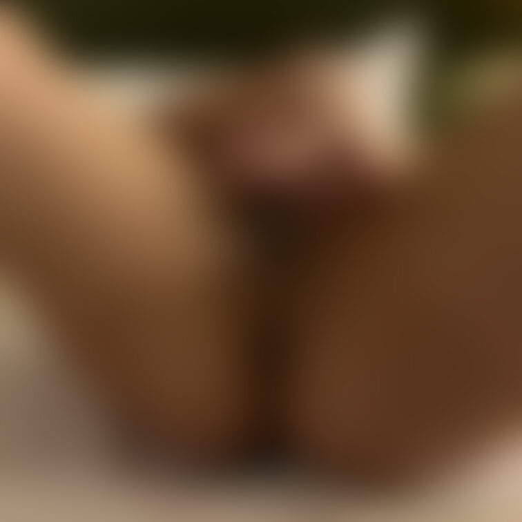 ほらぁ、、よぉくぅ、、
見えるでしょ。。。