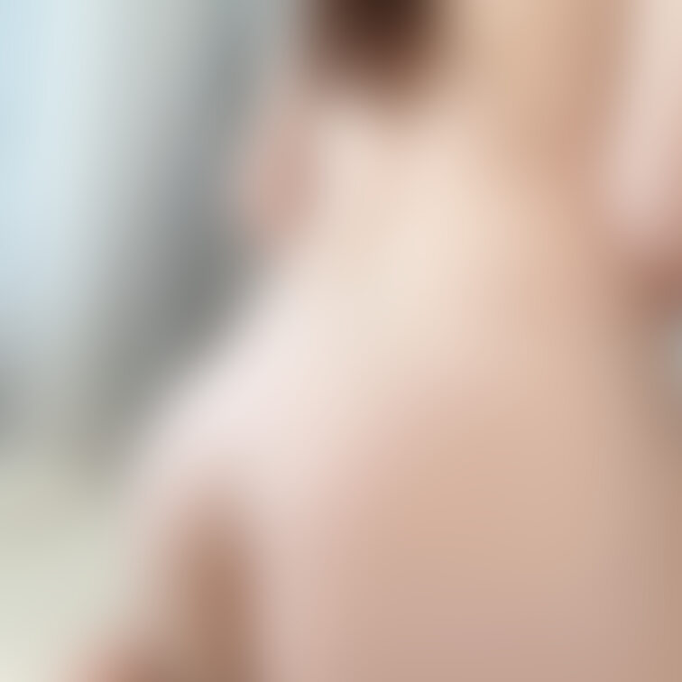 全裸♡

珍しく下着も身につけてない
生まれたままの姿の私を…///
