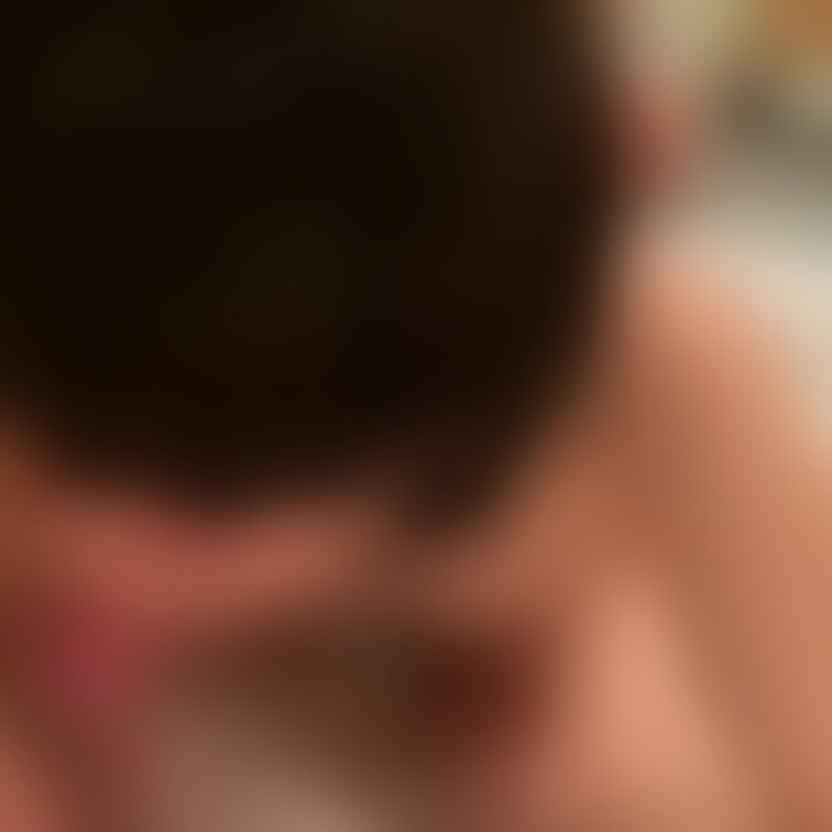 【切り抜き写真公開】
「完全初撮り」の〇リ体型元人妻のさやちゃん！