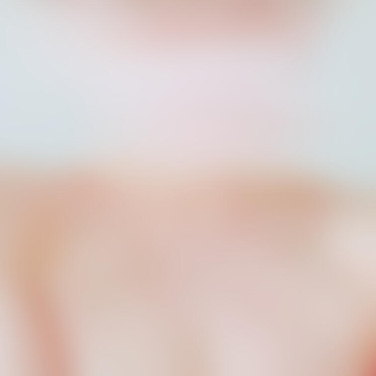小さいおっぱいです