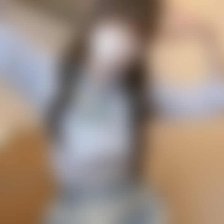 うさだよ～💕

制服コスプレでキッチンえっち写真撮てみた💓
４種類あるから見てね～✨

うさといけないこと沢山