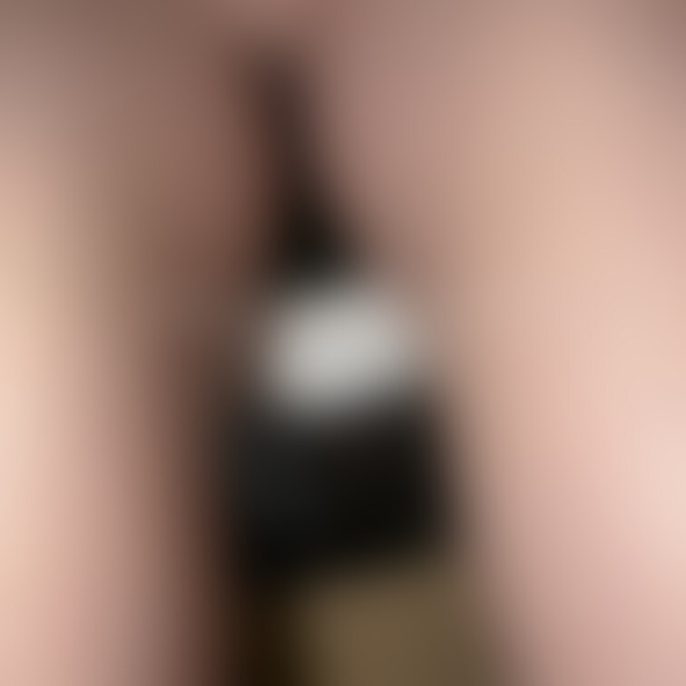 履いた途端にもう濡れてた…🥺💦💦
いっぱいKissしてもっとぬるぬるにして💓
激しく求められたい気分なの…💗