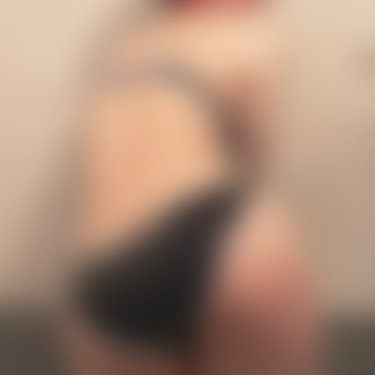 おっきいお尻は好きですか?🍑
《いいね♡》が活動の励みになります🐈⬛
ポチッとしてくれたら嬉しいです🫶
