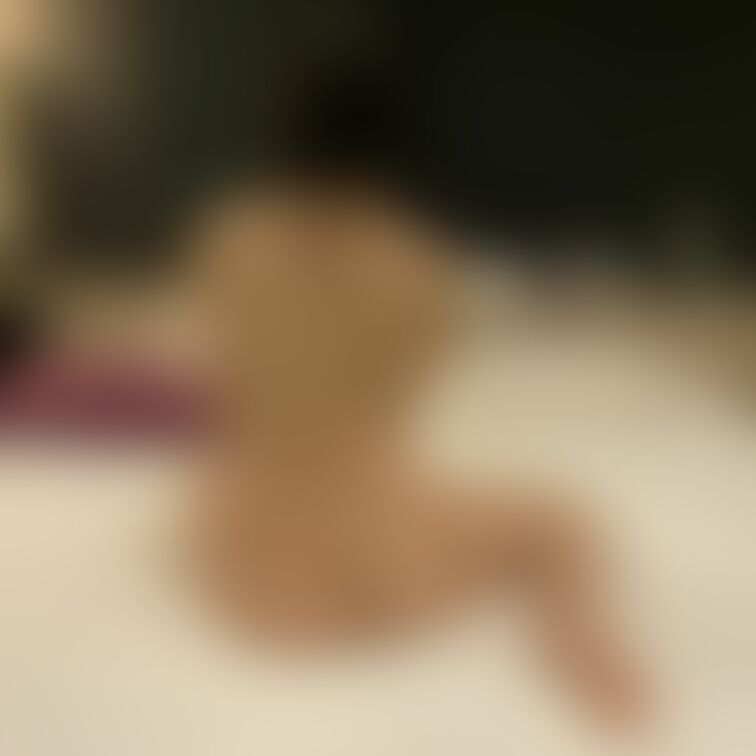 19歳JDの肉感的な恵体。