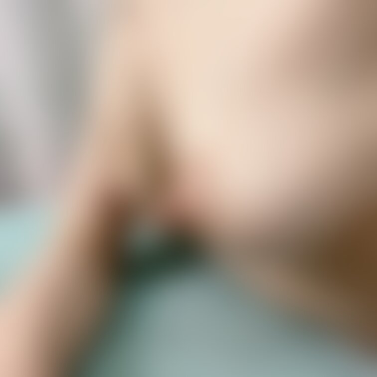 セルフプレジャー後の横乳です(*´ｪ`*)
勃ってて恥ずかしいな・・・
でも・・・食べられたいかも

食べたい人