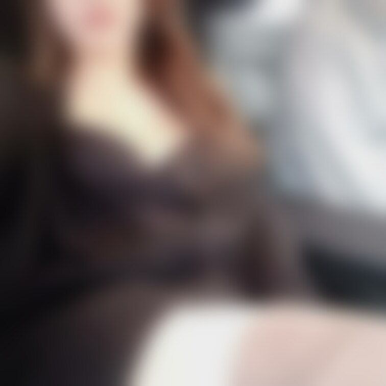 実は車の中でしちゃってました、、、♥

今日はフォロワーさん(童貞くん)とご飯に行って来ました。
少し飲んでしまっ