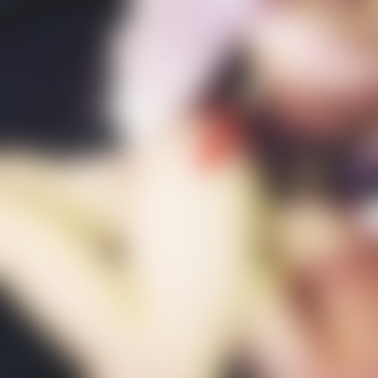 縛り中いつも何本目かで休憩。興奮しすぎの一休み。
痛いことして11本縛るまで頑張る。
120グラムの重りとか。
完
