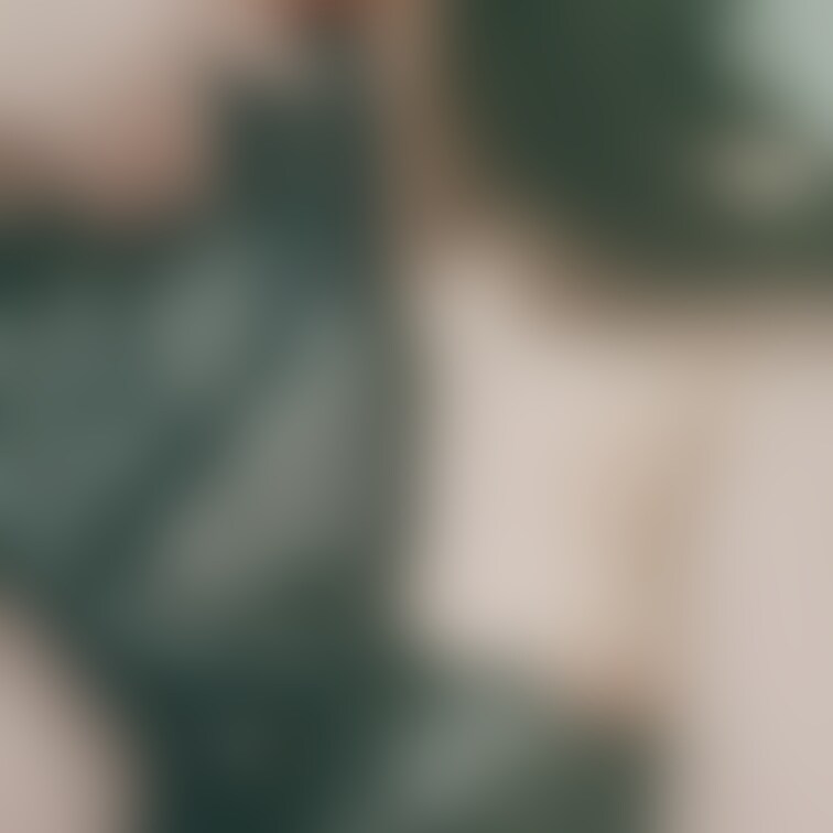 ちくチラ❤こんな小さなピンクの突起が見えるだけで一気にえっちになるから不思議。