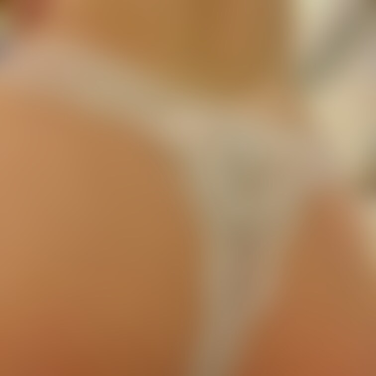 彼の為の下着だよ。
乳首も撮れちゃった恥ずかしい。