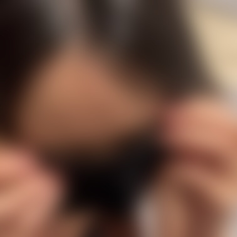 水着デート前に水着ぶっかけ👙
画像バージョンです。
アイマスクもビキニもブカブカでズレちゃうの最高です😆

動画