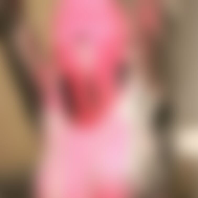 【美少女ペイントメッシー】
 可愛い女の子がペイント塗れになってくれました！何度も頭からペイントを被ってくれる姿は圧巻
