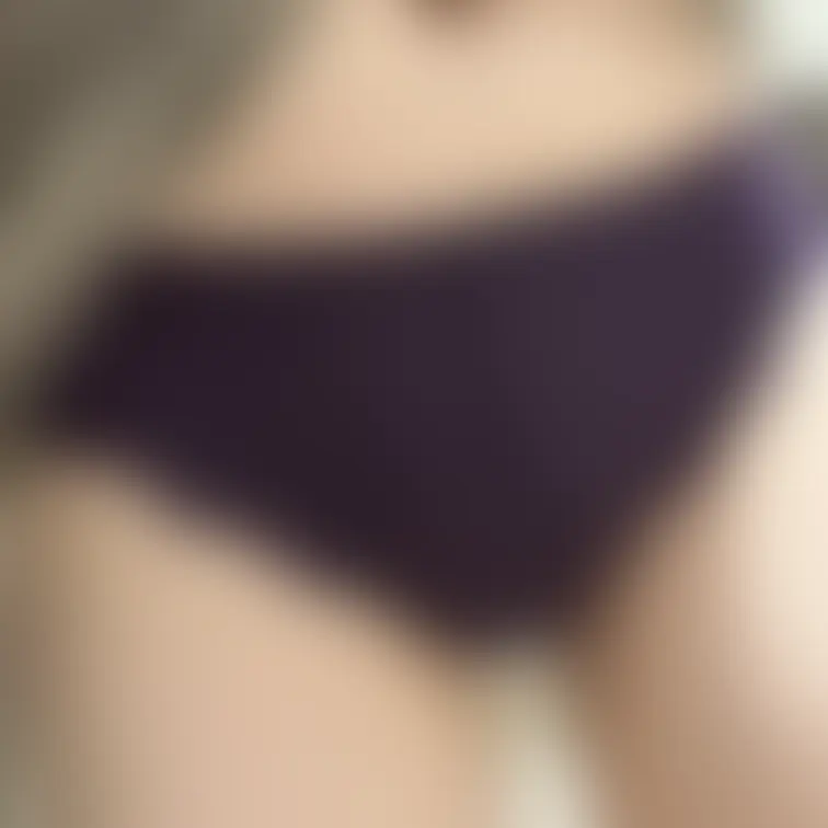 ぽぽぽの今日のパンツです🥰🥰 
 紫のセクシーパンツです😅
 クロッチ汚れはプラン加入で見れますよ🥰 
 よかった