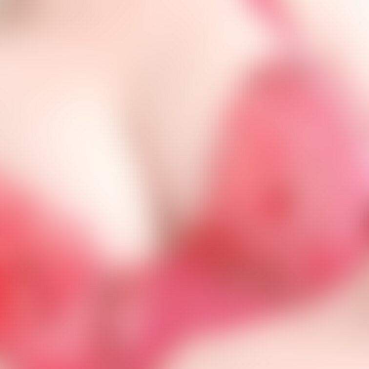 えっちな赤ブラ..♡