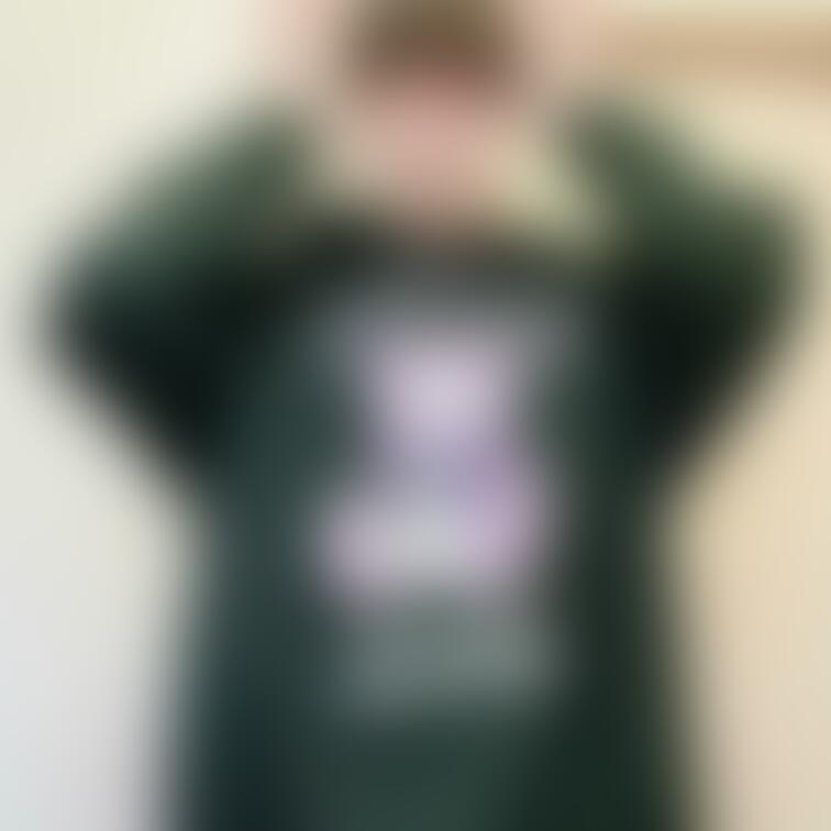 寝起きのぱんつちゃん(^^)
「あっそういえばオムツ外さなきゃ」的な感じで♪
クロミちゃんのパーカーも可愛いくってお