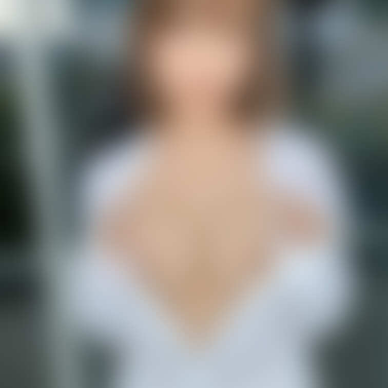 それにしても、ガラスが綺麗すぎる、、！

今日はケアンズからゴールドコーストの
乗り換えに成功しました🙌✈️
