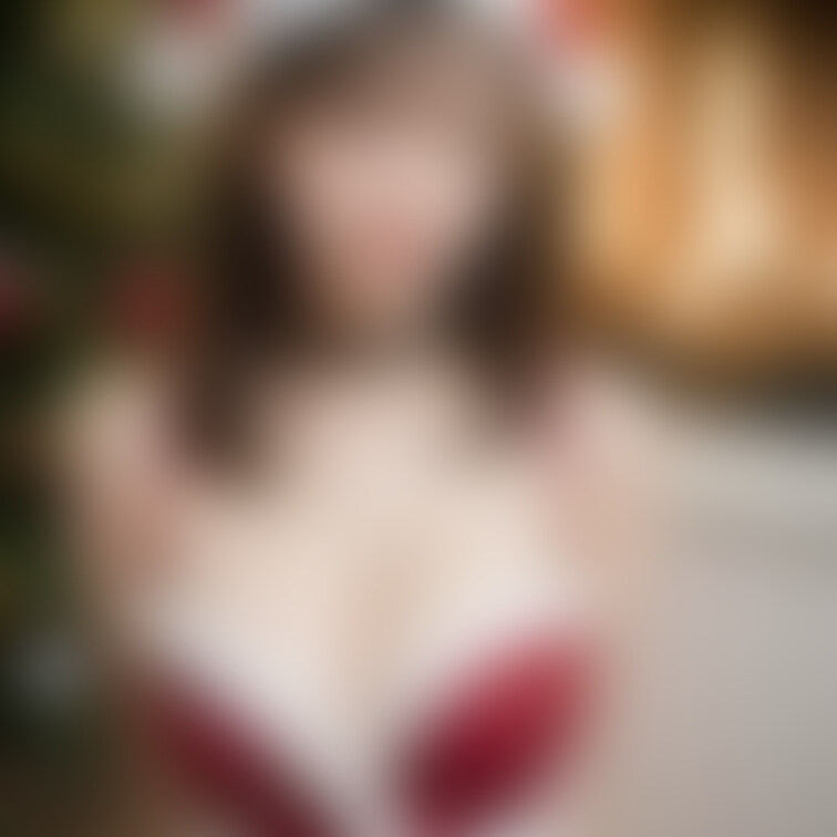 [December 22, 2024 part1]
サンタコスだよ🥰💝
写真80枚あるの🤗💓
いっぱいあるからお気