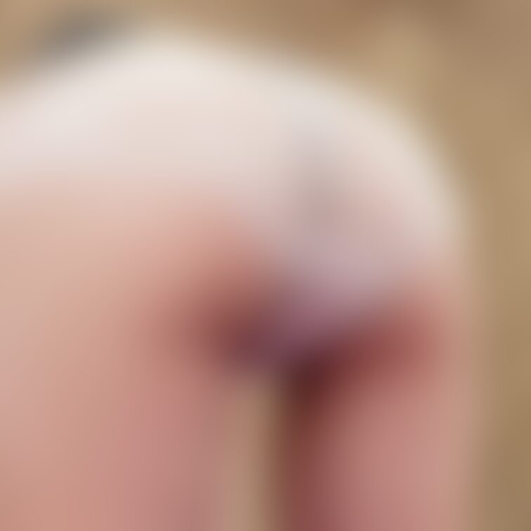 .
.
後ろから突いて…?///