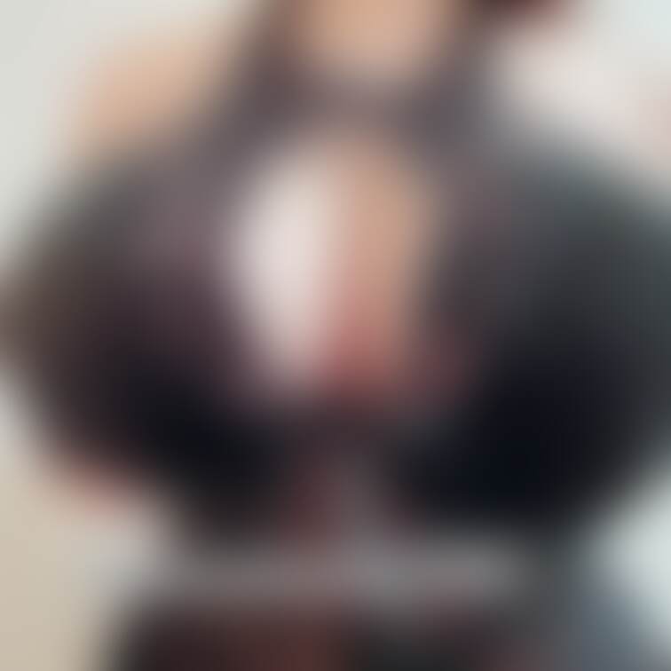 胸元あいててえっちじゃない？☺️
