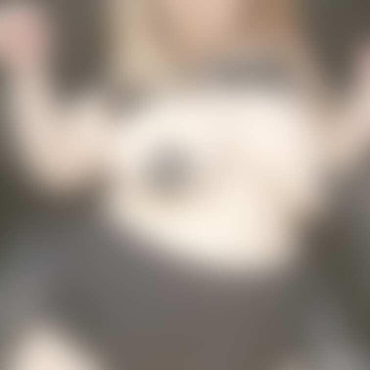 眼鏡姿の私はどうですか？、、